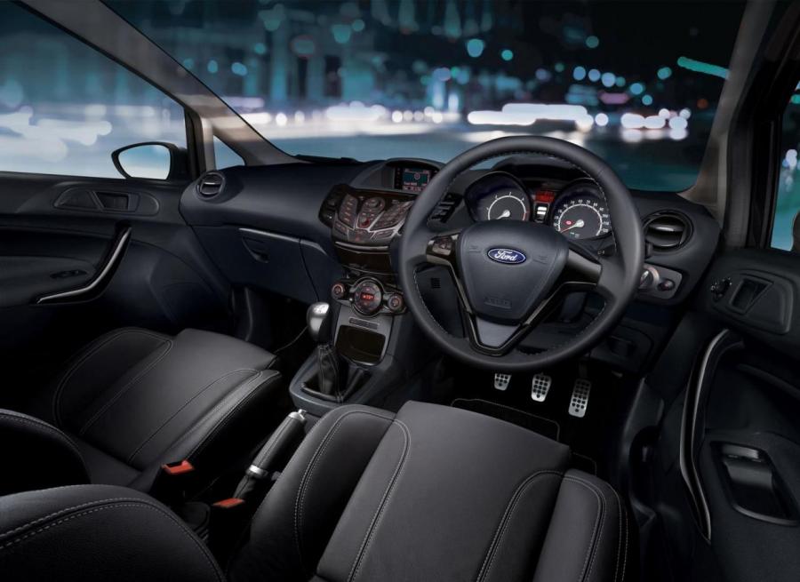  Ford Fiesta Sport Special Edition 2011 года  (фото 2 из 2)